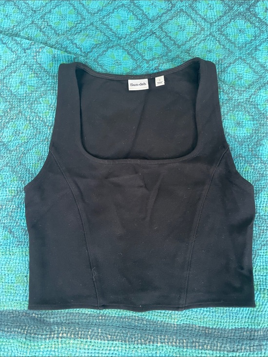 Aritzia Tops - Aritzia Black Top